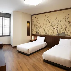 Ibis Ambassador Myeongdong 3*, Seoul South Korea