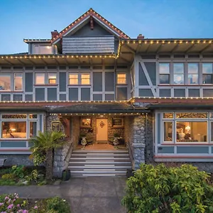 Dashwood Manor Seaside 4*, Victoria Canada